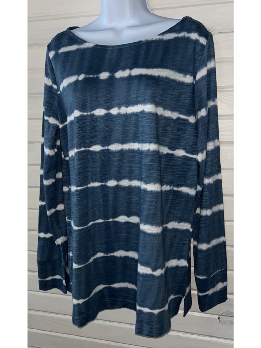 Belle by Kim Gravel Sz MEDIUM Slub Knit Tie Dye Stripe Top Blue Cotton Modal EUC